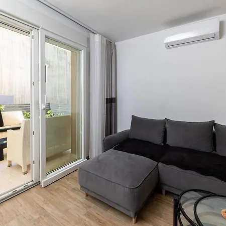 Arsa Apartament